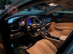 کرایسلەر 200